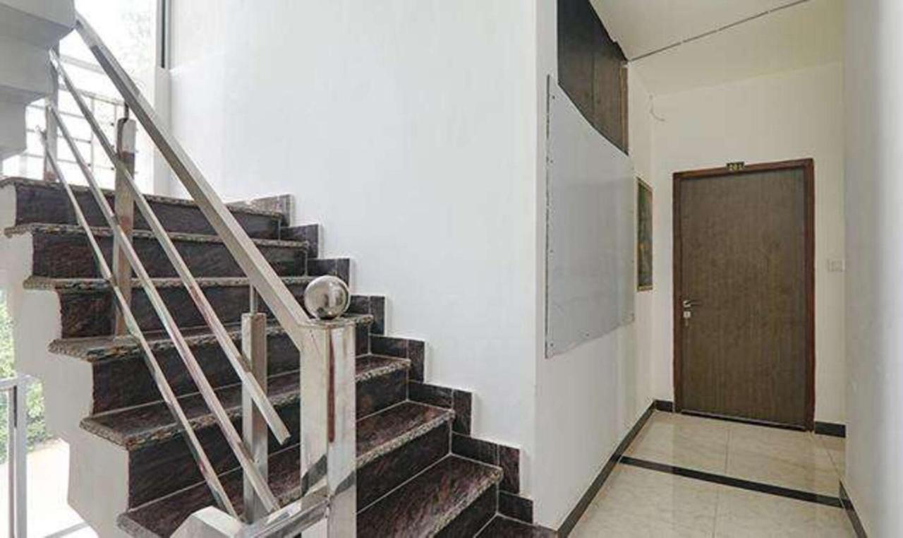 Fabexpress Ss Grand Hotel Banthra Sikandarpur Exterior photo