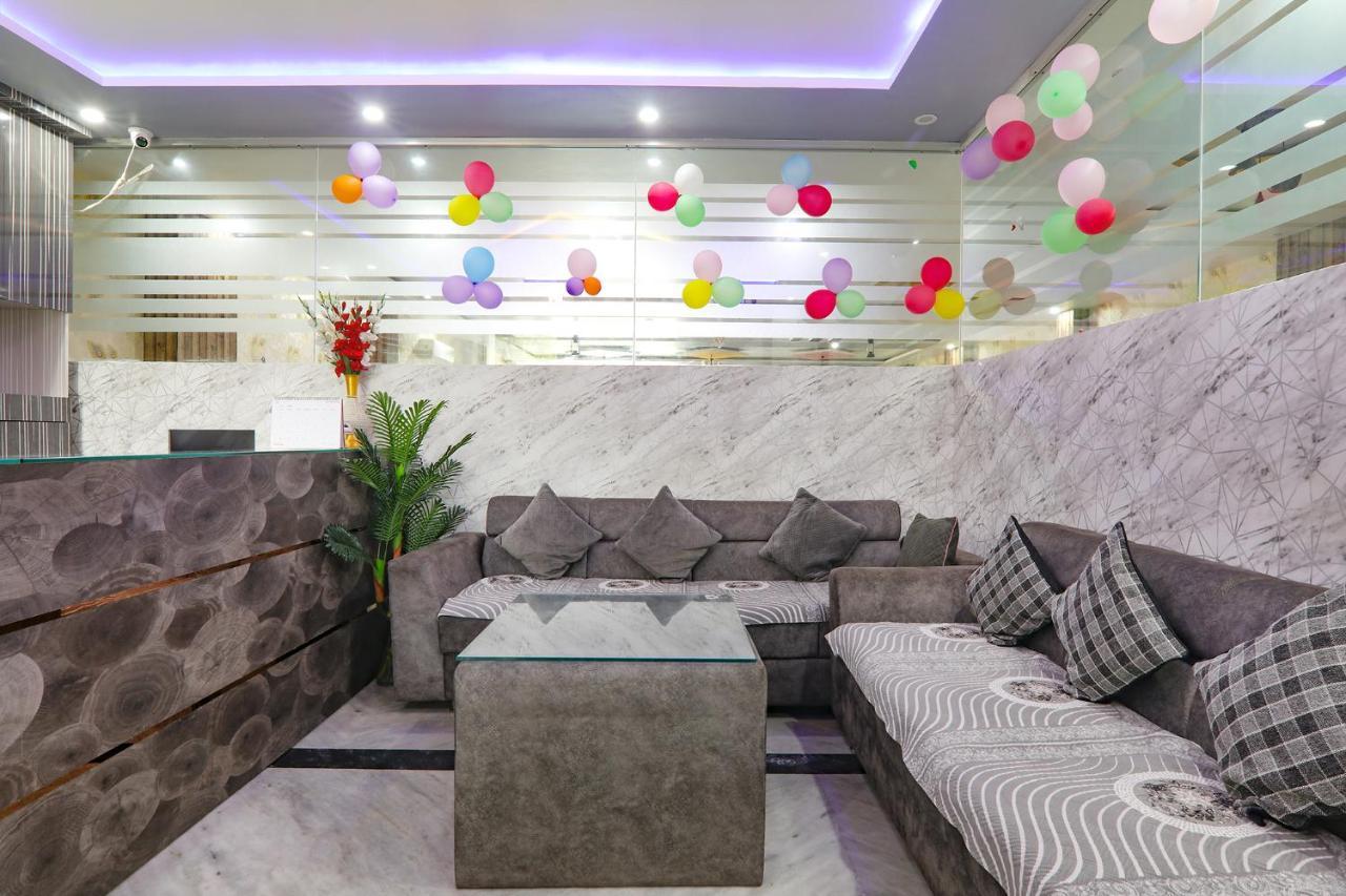 Fabexpress Ss Grand Hotel Banthra Sikandarpur Exterior photo